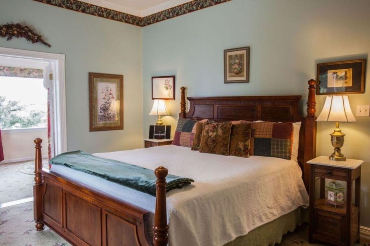 Rose Hill Retreat Aaa Four Diamond Inn Stonewall Eksteriør billede